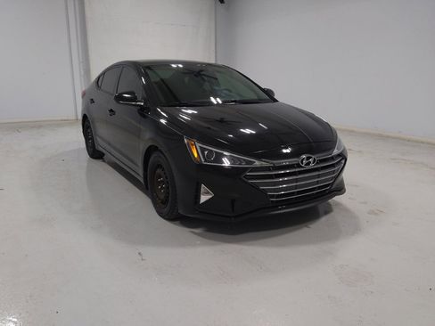 Used 2020 Hyundai Elantra SEL image 13