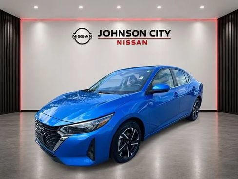 Used 2025 Nissan Sentra SV FWD image 9