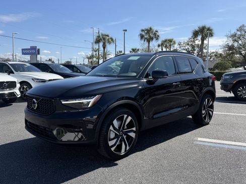 New 2026 Volvo XC40 B5 Ultra w/ Protection Package image 7