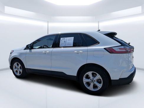 Used 2020 Ford Edge SE FWD image 4