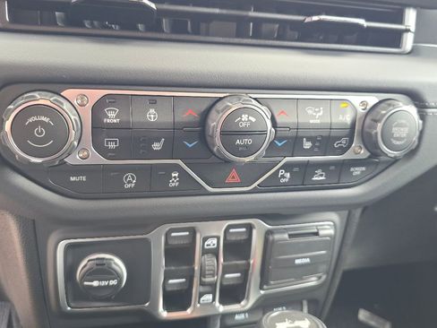 New 2025 Jeep Wrangler Sahara image 12