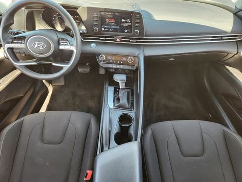 Used 2023 Hyundai Elantra SEL w/ Cargo Package FWD image 19