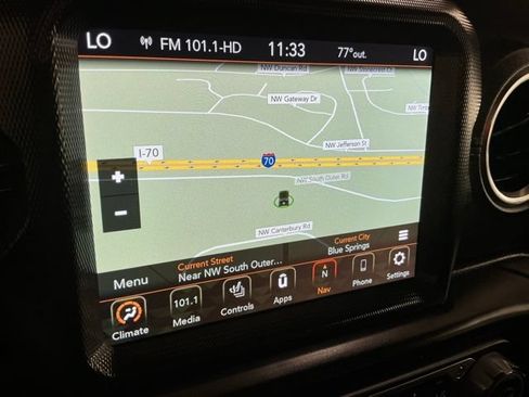 Used 2021 Jeep Wrangler Unlimited Sahara w/ Cold Weather Group AWD/4WD image 28