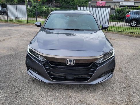 Used 2018 Honda Accord Sport image 3