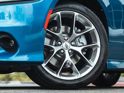 Used 2020 Dodge Charger GT image 3