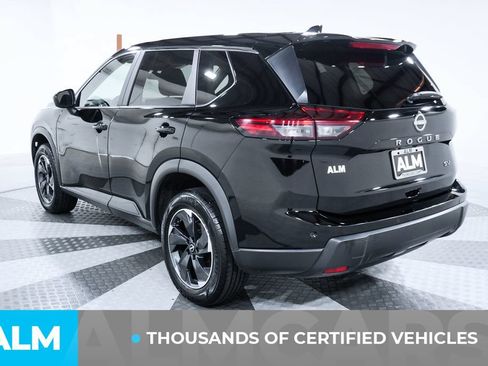 Used 2024 Nissan Rogue SV FWD image 4