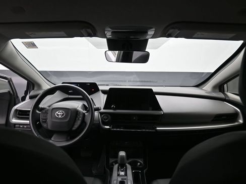 Certified 2024 Toyota Prius LE FWD image 24