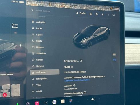 Used 2023 Tesla Model 3 Standard Range image 35