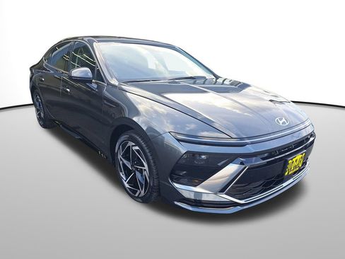New 2026 Hyundai Sonata SEL image 3