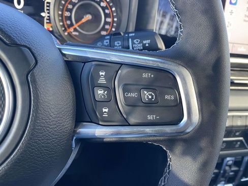 New 2026 Jeep Wrangler Unlimited Sahara AWD/4WD image 20