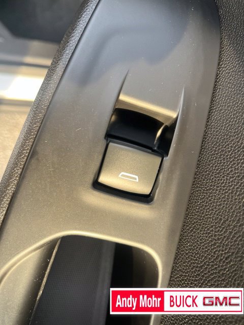 Used 2023 Chevrolet Traverse LT FWD image 40