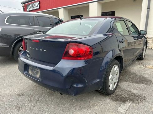 Used 2013 Dodge Avenger SE image 6