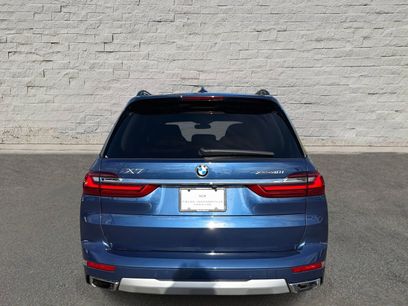 Used 2021 BMW X7 xDrive40i w/ Premium Package 2