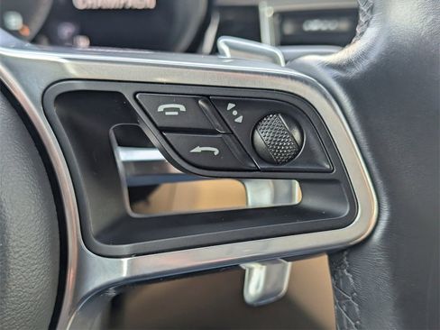 Used 2018 Porsche Macan image 20