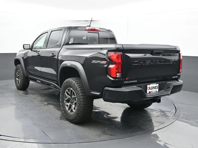 New 2026 Chevrolet Colorado ZR2 w/ Technology Package AWD/4WD image 10