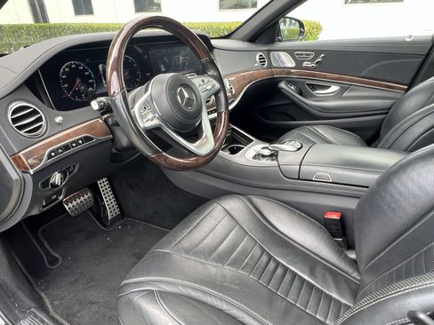 Used 2019 Mercedes-Benz S 560 Sedan image 17