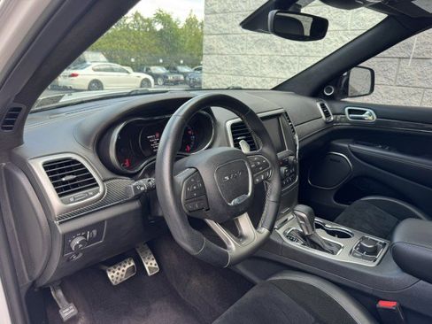Used 2017 Jeep Grand Cherokee SRT w/ Trailer Tow Group IV AWD/4WD image 6
