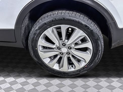 Used 2020 Buick Encore Preferred image 38