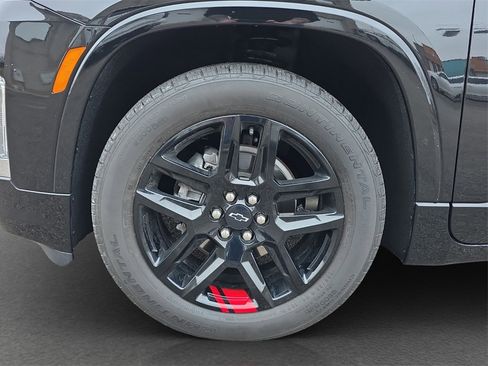 Used 2023 Chevrolet Traverse Premier w/ Redline Edition image 4
