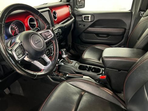 Used 2021 Jeep Gladiator Rubicon AWD/4WD image 15