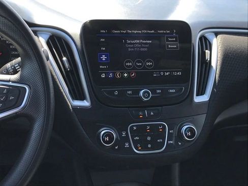 Used 2023 Chevrolet Malibu LT image 8