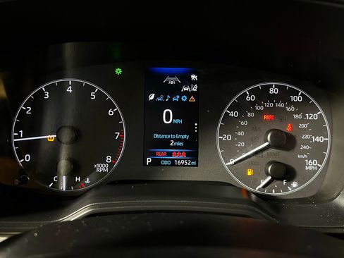 Certified 2025 Toyota Corolla LE FWD image 15