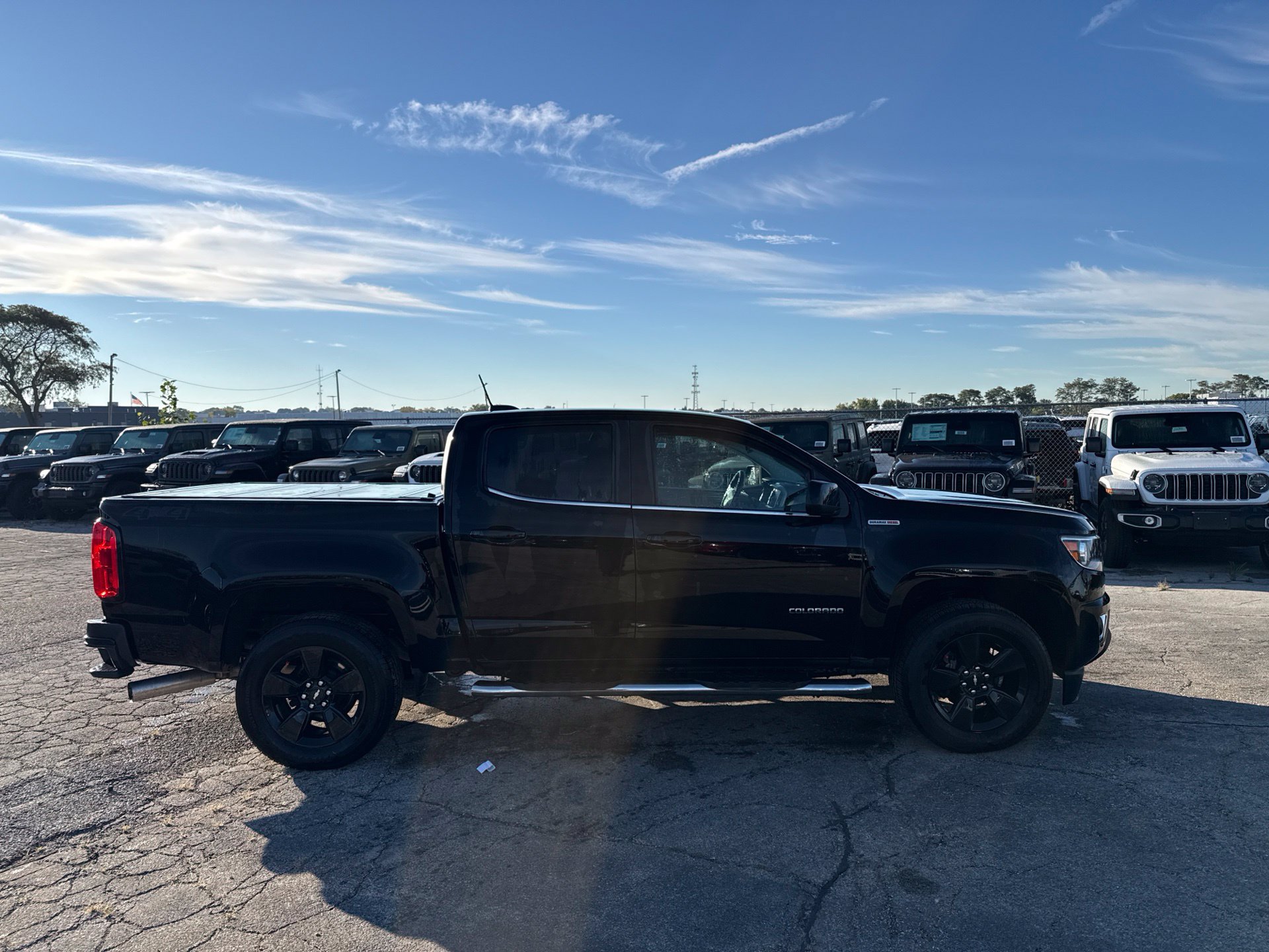 Used 2016 Chevrolet Colorado LT w/ Midnight Edition AWD/4WD image 5