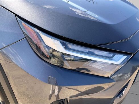 Used 2024 Toyota RAV4 XLE FWD image 28