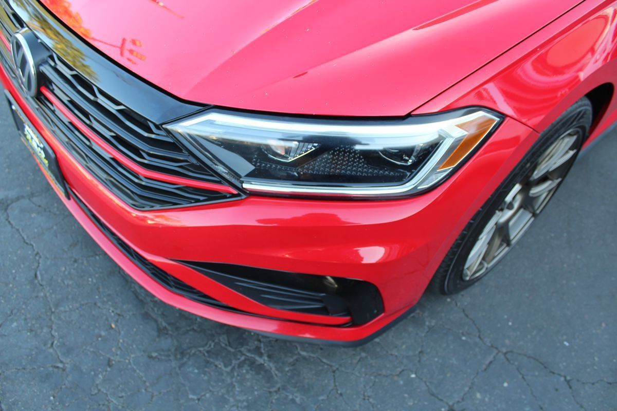 Used 2019 Volkswagen Jetta GLI FWD image 10