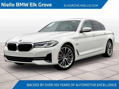 Used 2022 BMW 530e w/ Convenience Package RWD image 1