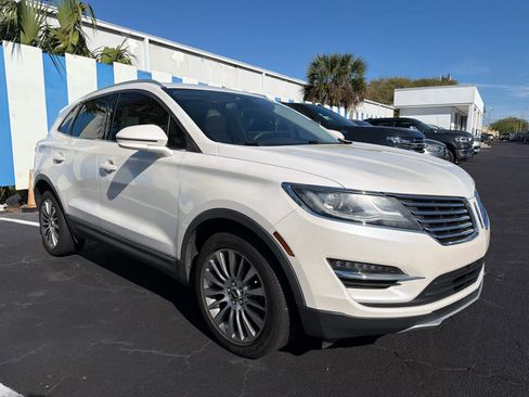 Used 2017 Lincoln MKC Reserve w/ Lincoln MKC Climate Package image 1