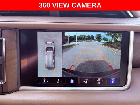 Used 2022 GMC Yukon Denali AWD/4WD image 11