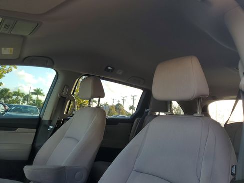 Used 2019 Honda Odyssey EX image 25