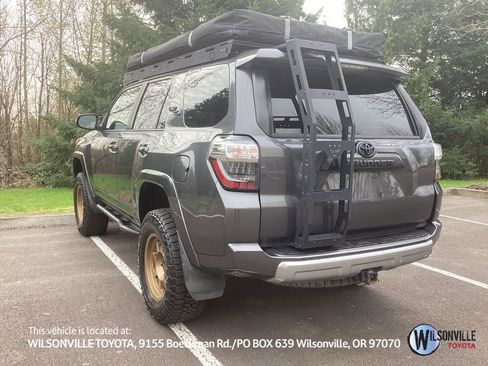 Used 2021 Toyota 4Runner TRD Off-Road image 14