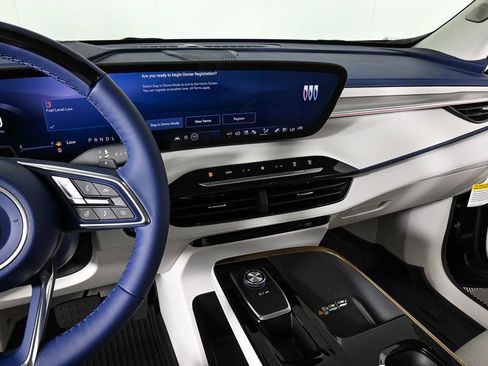 New 2026 Buick Enclave Avenir w/ Super Cruise Package image 13