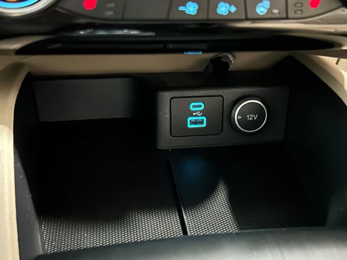 Used 2021 Ford Escape SEL AWD/4WD image 9