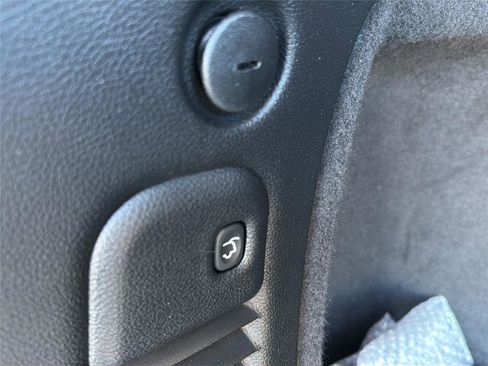 Used 2021 Dodge Durango SRT Hellcat w/ Technology Group image 28