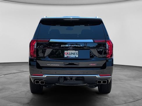 Used 2025 GMC Yukon Denali AWD/4WD image 6