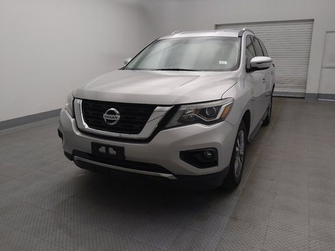 Used 2019 Nissan Pathfinder SV image 15