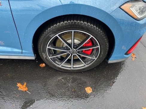 Used 2025 Volkswagen Jetta GLI Autobahn image 13