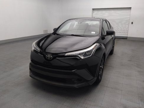 Used 2019 Toyota C-HR XLE FWD image 15