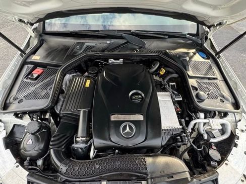 Used 2015 Mercedes-Benz C 300 4MATIC Sedan image 2