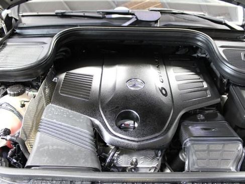 Used 2022 Mercedes-Benz GLS 450 4MATIC image 35