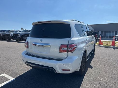 Used 2019 Nissan Armada Platinum w/ Captain's Chairs Package RWD image 2