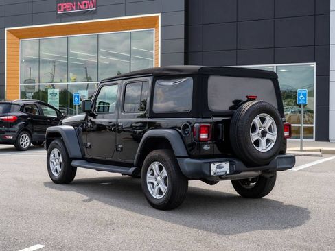 Used 2022 Jeep Wrangler Unlimited Sport AWD/4WD image 5