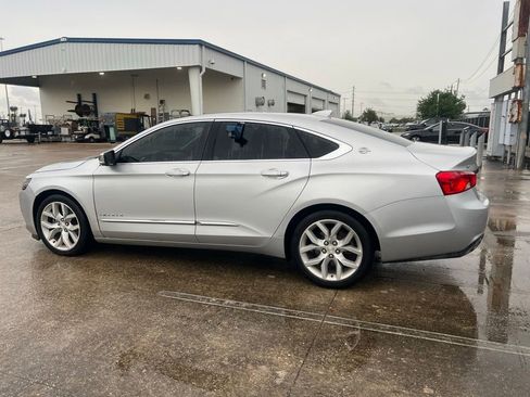 Used 2019 Chevrolet Impala Premier FWD image 7