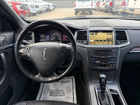 Used 2016 Lincoln MKS FWD image 22