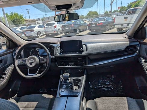 Used 2023 Nissan Rogue SV FWD image 14