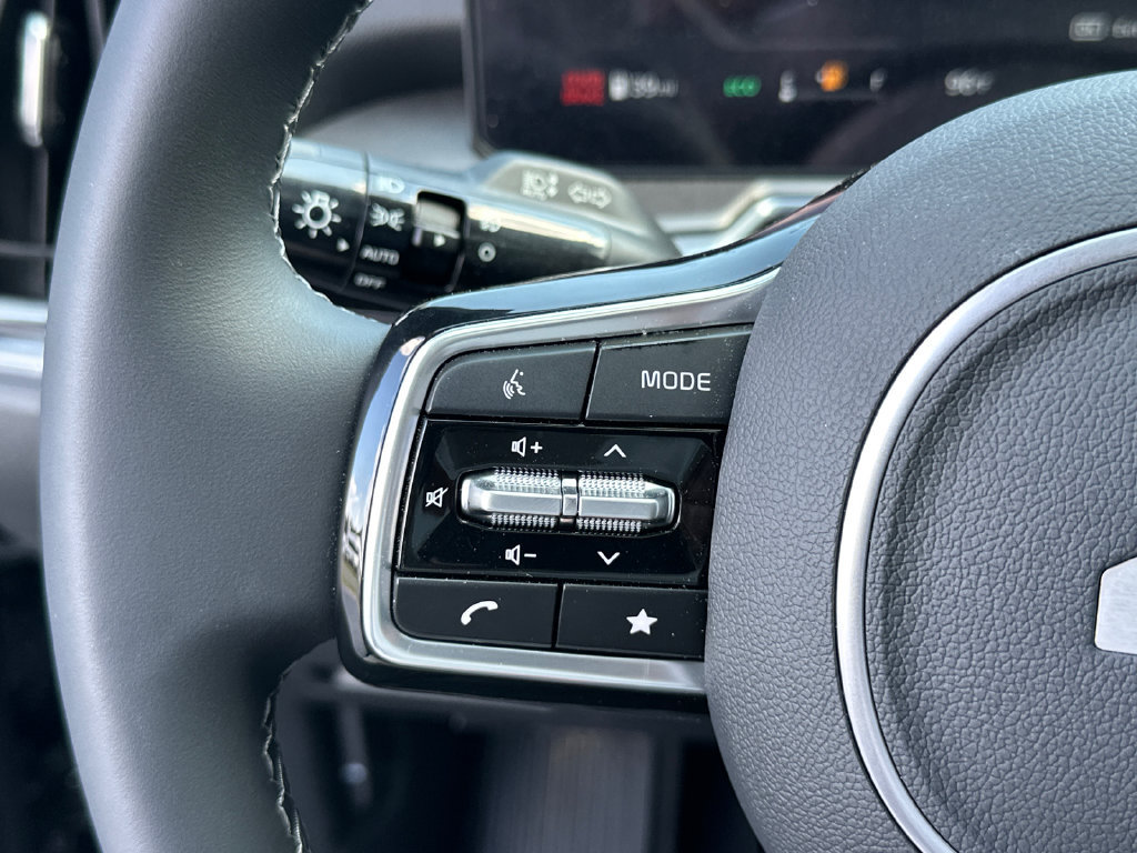 New 2025 Kia Sorento SX FWD image 26