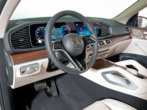 Certified 2026 Mercedes-Benz GLE 450 4MATIC image 15